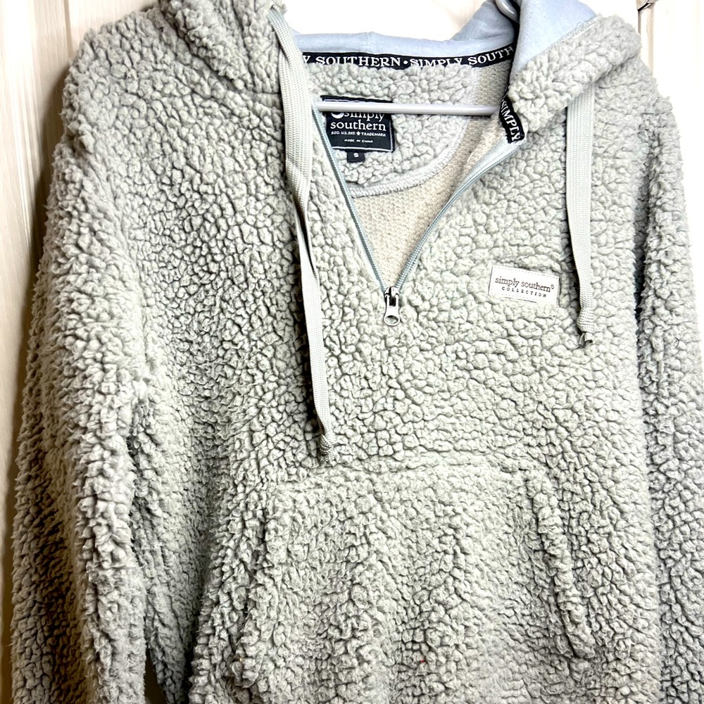 Simply Southern Sherpa pullover half zip. Women size small.